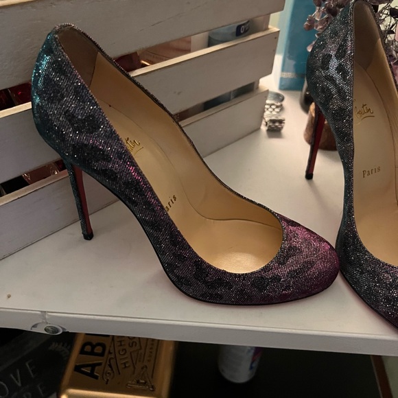 Brand new with tags Christian Louboutin - Picture 4 of 7